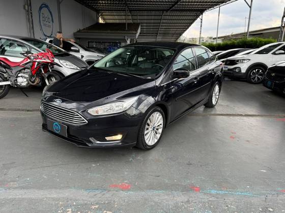 FORD FOCUS 2.0 TITANIUM PLUS SEDAN 16V FLEX 4P POWERSHIFT FORD FOCUS 2.0 TITANIUM PLUS SEDAN 16V FLEX 4P POWERSHIFT